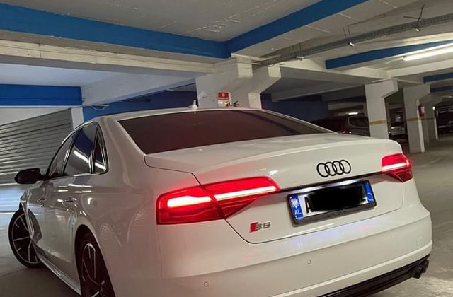 Shitet Audi S8