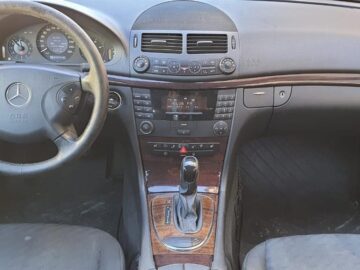 MERCEDEZ BENZ E220 CDI AUTOMAT VITI 2005