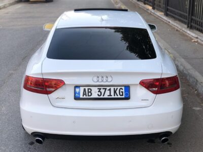 Audi a5 shitet nderrohet