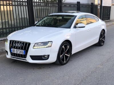 Audi a5 shitet nderrohet