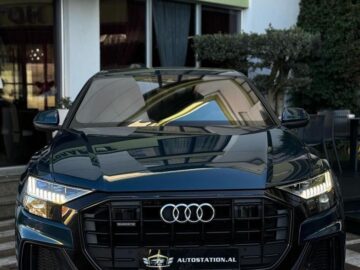 SHITET Audi Q8