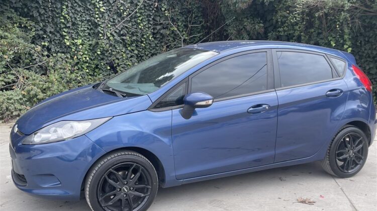 Ford Fiesta 1.4 nafte Super gjendje 2010