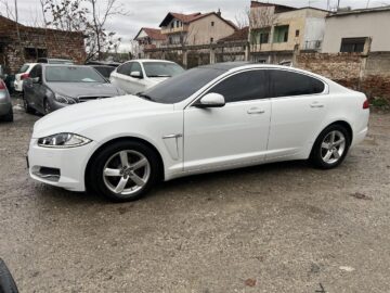 Jaguar xf