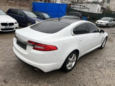 Jaguar xf