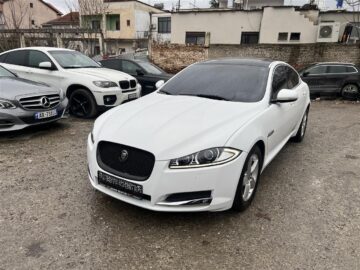 Jaguar xf