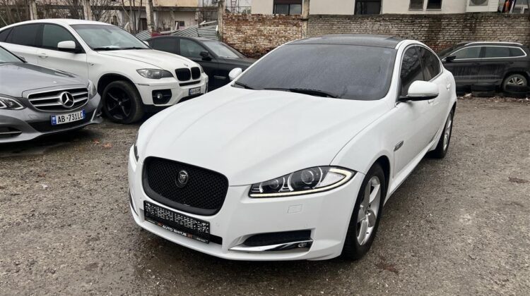 Jaguar xf