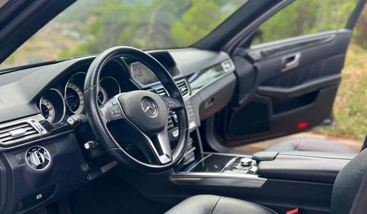 Mercedez-benz E-Class OKAZION