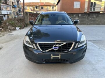 Shitet volvo xc60 viti 2012 e sapo ardhur benzin T6