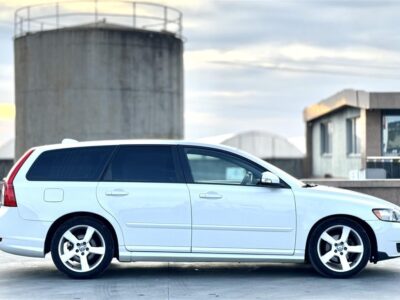 VOLVO V50 ( R-DESIGN ) OKAZION