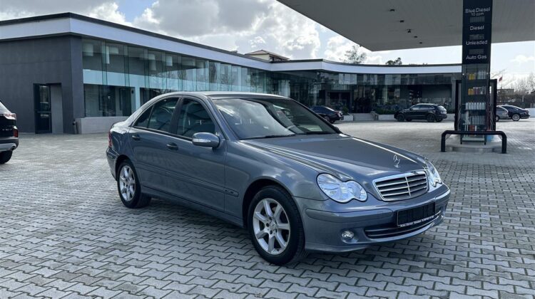 MERCEDES. BENZ C. 200 NAFTE. SUPER SUPER