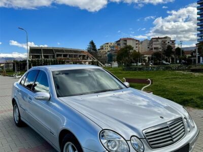 Mercedes Benz E220