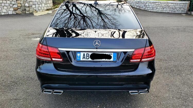 MERCEDES E 250 NAFTE 2012 LOOK AMG GERMANY ??