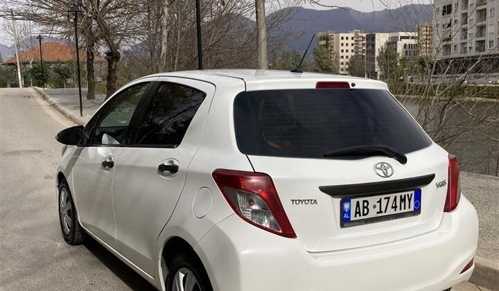 TOYOTA YARIS 2012