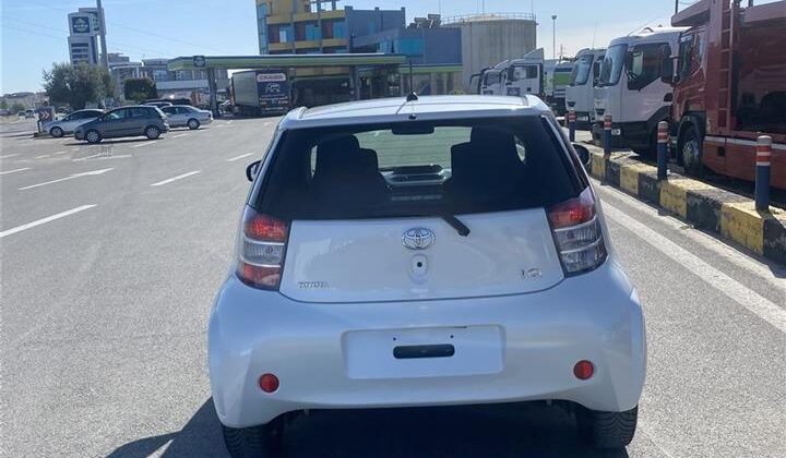 ??TOYOTA IQ ??