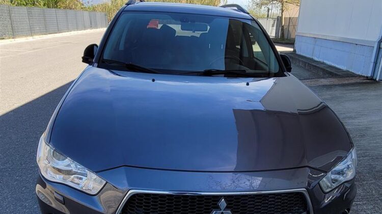 Mitsubishi Outlander 2012 Automat 2.2 Nafte, Zvicra, 7 vende