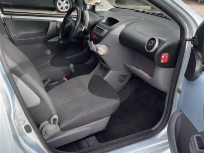 TOYOTA AYGO 1.0 BENZIN AUTOMAT (zvicra)