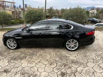 Jaguar XF Prestige Nafte 2.0