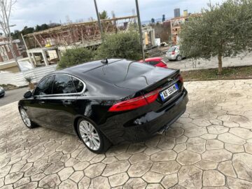 Jaguar XF Prestige Nafte 2.0