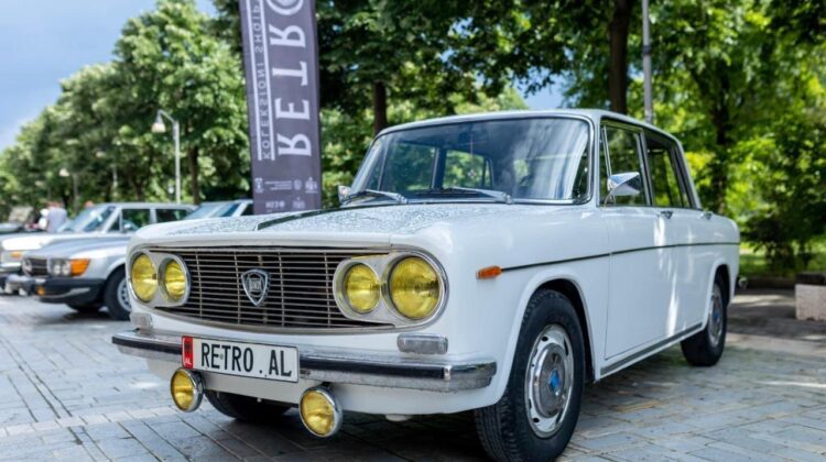 LANCIA FULVIA RETRO