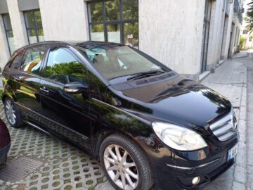 Makine me qera ((Mercedes-Benz B-Class)