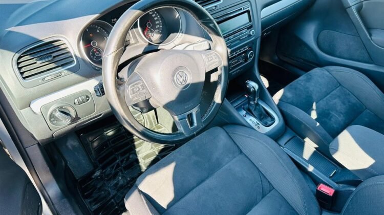 VW GOLF 6–2011–AUTOMAT