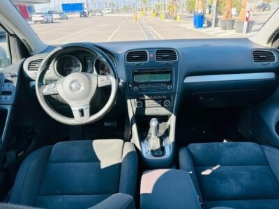 VW GOLF 6–2011–AUTOMAT