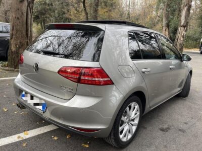 VW Golf 7 2.0 Nafte/Diesel Automat me qera/ makina me qera