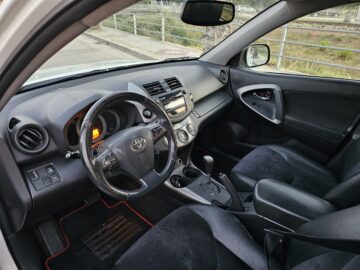 ??OKAZION?? 7900€ TOYOTA RAV4 AUTOMATIKE