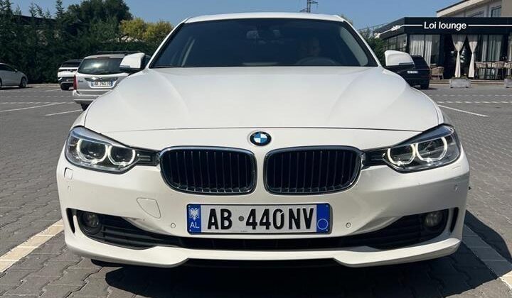 Bmw 320 Viti prodhimit: 2013 Motorr:2.0 Nafte