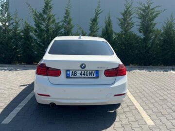 Bmw 320 Viti prodhimit: 2013 Motorr:2.0 Nafte