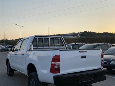 Toyota Hilux 2.5 nafte