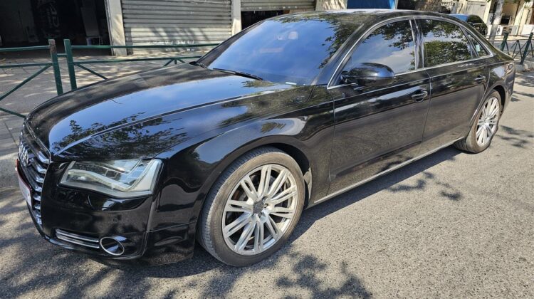 AUDI A-8L 4.2 NAFTE PREMIUM FULL