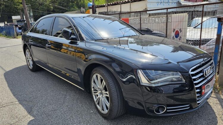 AUDI A-8L 4.2 NAFTE PREMIUM FULL