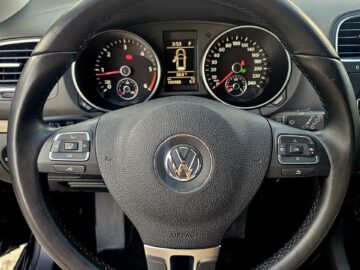 GOLF R-LINE 1.6 TDI BLU MOTION