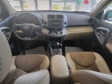 Toyota Rav4 2011 2.2 Nafte Automatike 43.000Km