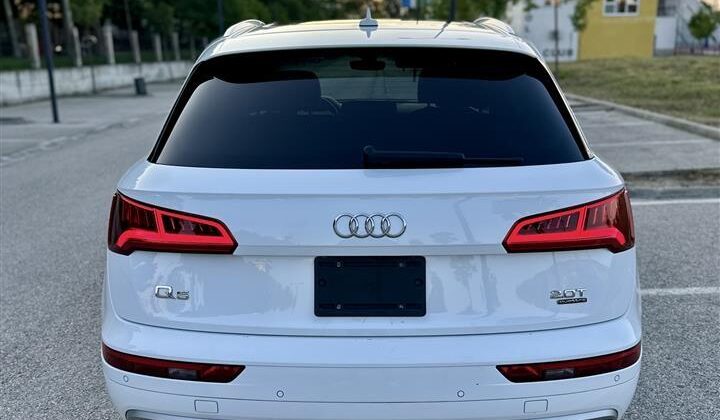 AUDI Q5 2.0TFSI 2018