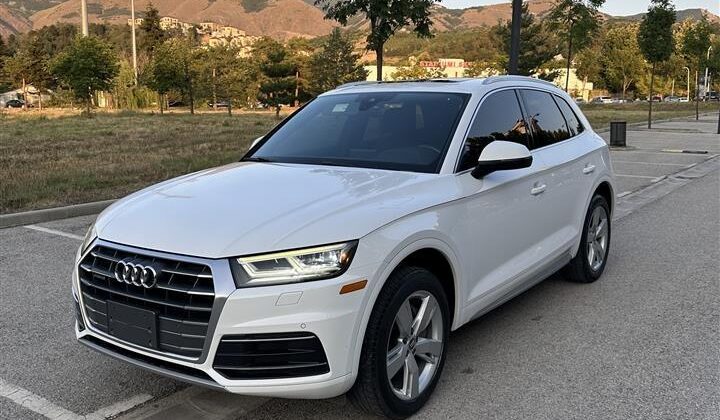 AUDI Q5 2.0TFSI 2018