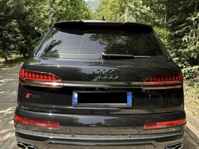 Audi Sq7 4.0 V8 nafte 435 ps