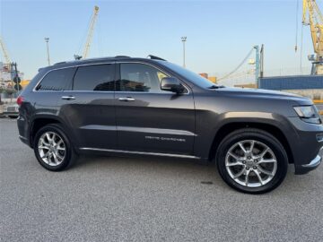 JEEP GRANDE CHEROKEE Summit 3.0