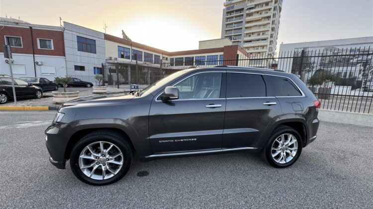 JEEP GRANDE CHEROKEE Summit 3.0