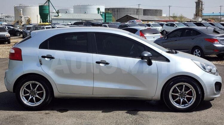 KIA RIO 2013 2014 1.4 NAFTE MANUAL