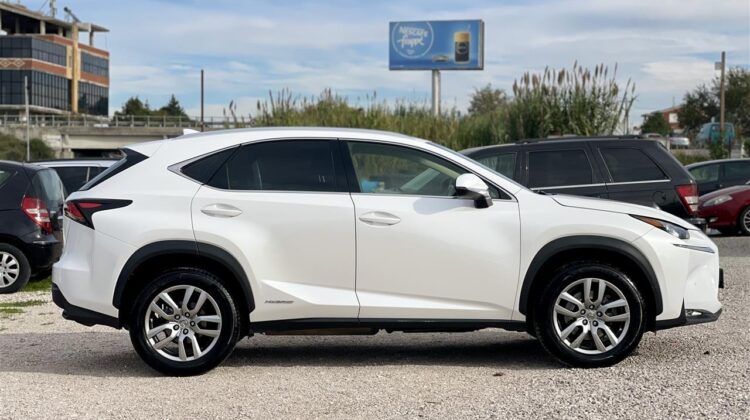 Lexus Nx300 -2.5 benzin/hybrid 🔋