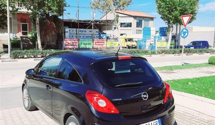 Opel Corsa d 1.2 Benzine 2012