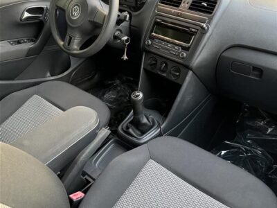 volkswagen polo 2011 benzin 1.4 manual