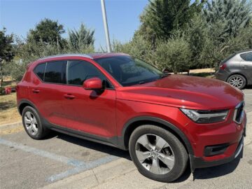 Volvo xc 40, 2.0 nafte, viti 2019 full option