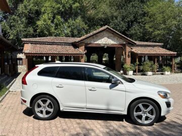 VOLVO XC60 2.4 R DESING