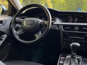 Audi A4 me qera/ makina me qera/ car rental/ audi me qera