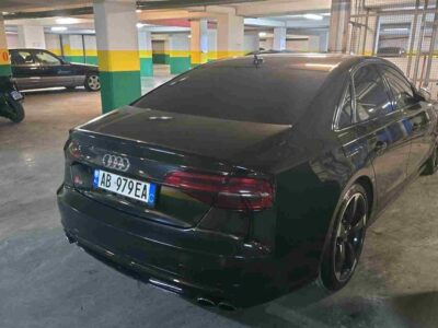 Audi S8+