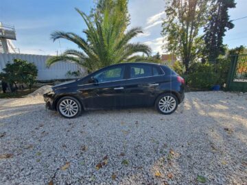 Fiat Bravo (GAZ-benzine) me qera