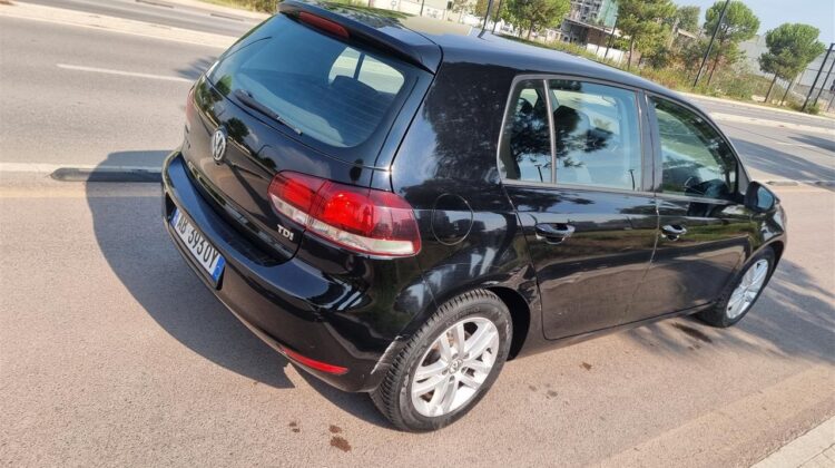 GOLF 6 2.0 NAFTE MANUAL 2010